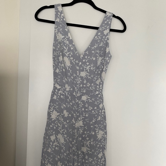 Wilfred Ecoulement V Jumpsuit in Pearl Grey / White - Picture 6 of 11